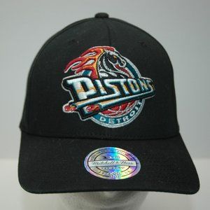 Mitchell & Ness Detroit Pistons Snapback